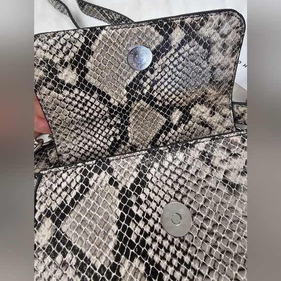 Topshop Catlin Snake Print Mini Crossbody Bag with Chain Strap - Picture 8 of 9